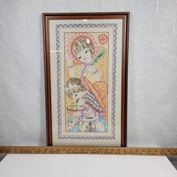 VINTAGE Finished Embroidery Religious Childrens Praying Kneeled Down Framed - Picture 3 of 16